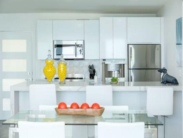 Luxury Malibu Three Bedroom Oceanfront Vacation Beach. Home