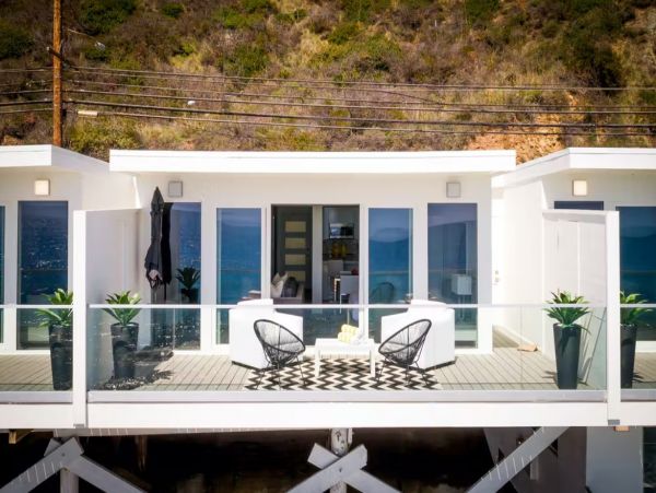 Luxury Malibu Three Bedroom Oceanfront Vacation Beach. Home