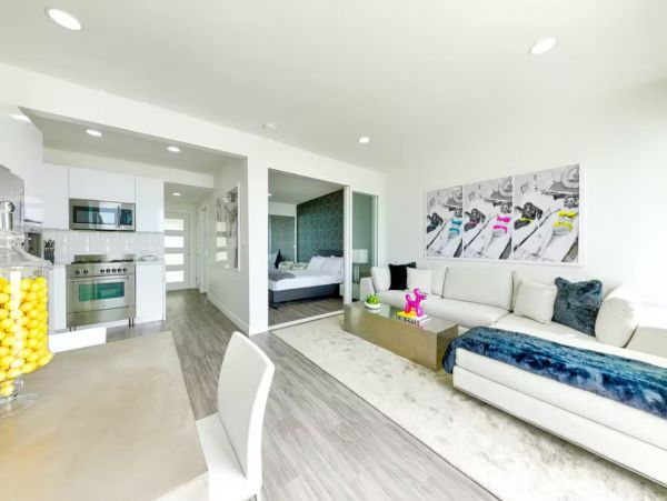 Luxury Malibu Three Bedroom Oceanfront Vacation Beach. Home
