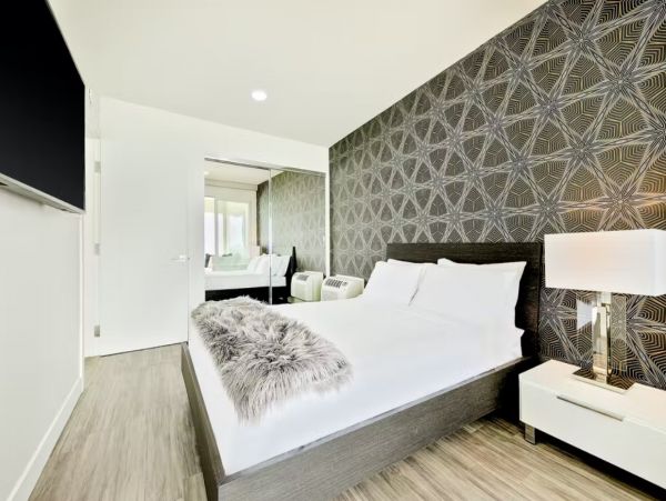 Luxury Malibu Three Bedroom Oceanfront Vacation Beach. Home