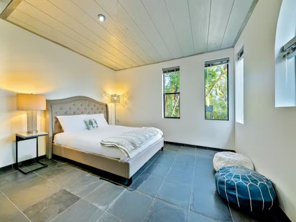 Ocean Views Five Bedroom Stunning Vacation Home in Malibu