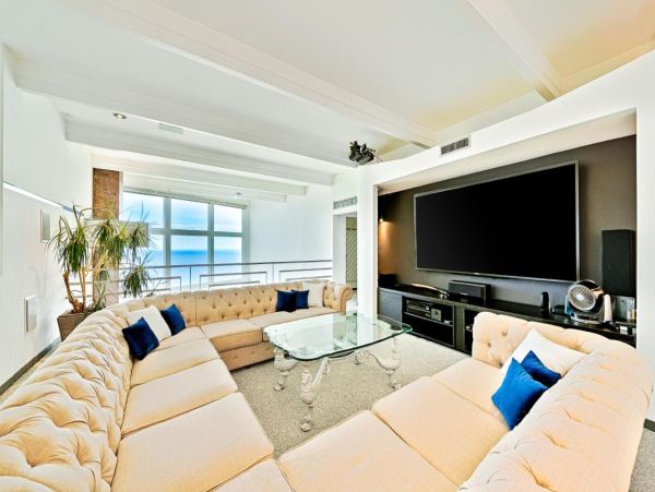 Ocean Views Five Bedroom Stunning Vacation Home in Malibu