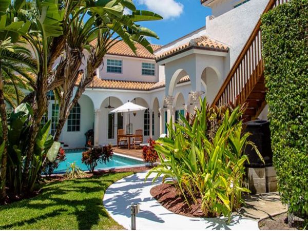 Luxury Miami Beach Vacation Pool Villa Seven Bedrooms