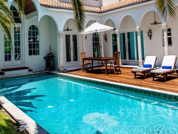 Luxury Miami Beach Vacation Pool Villa Seven Bedrooms