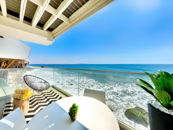 Luxury Malibu Oceanfront Posh Vacation Rental Studio