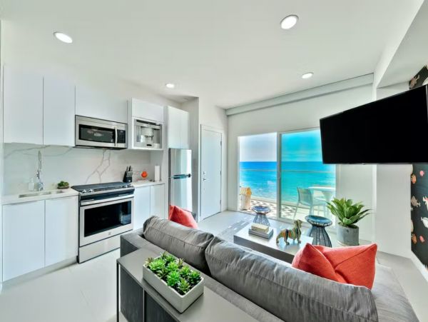 Luxury Malibu Oceanfront Posh Vacation Rental Studio