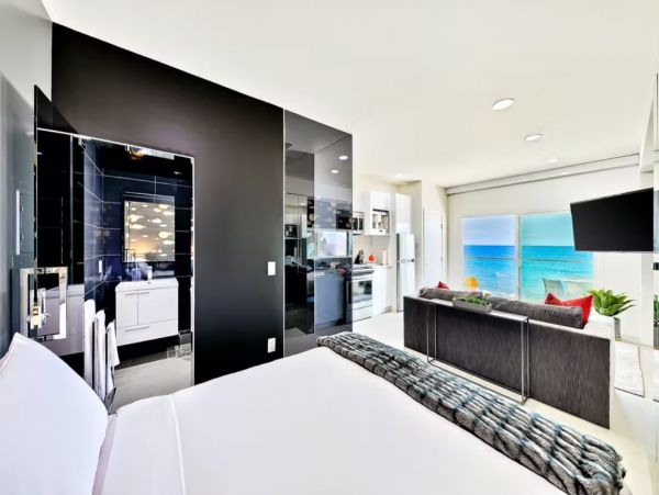 Luxury Malibu Oceanfront Posh Vacation Rental Studio