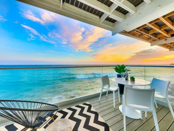 Luxury Malibu Oceanfront Posh Vacation Rental Studio