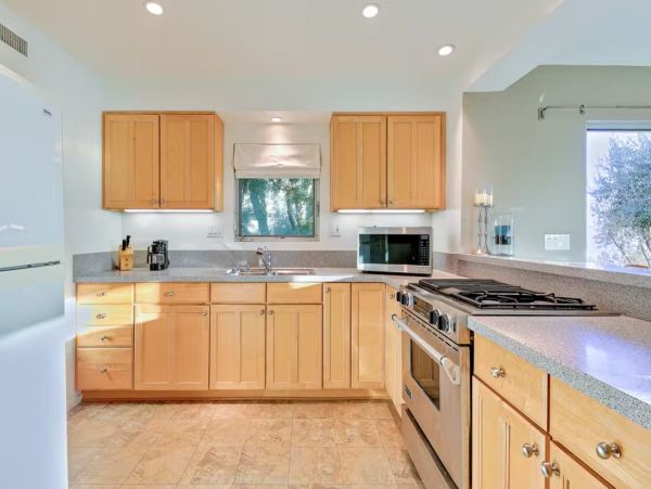 Amazing Ocean View Six Bedroom Malibu Vacation Rental Home