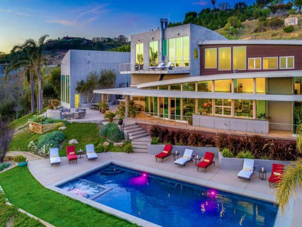 Amazing Ocean View Six Bedroom Malibu Vacation Rental Home