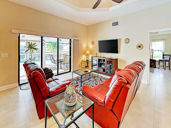 Cape Coral Canal-Front Vacation Home - Pool & Boat Dock