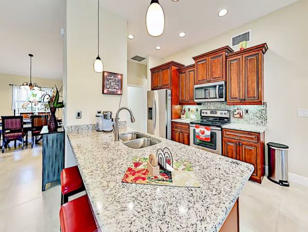 Cape Coral Canal-Front Vacation Home - Pool & Boat Dock