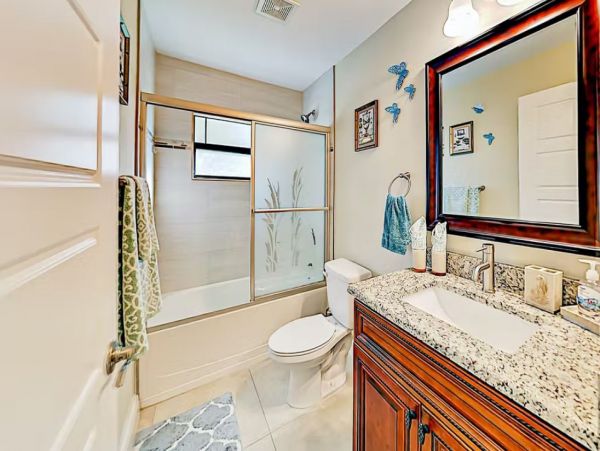 Cape Coral Canal-Front Vacation Home - Pool & Boat Dock