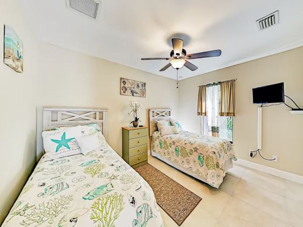 Cape Coral Canal-Front Vacation Home - Pool & Boat Dock