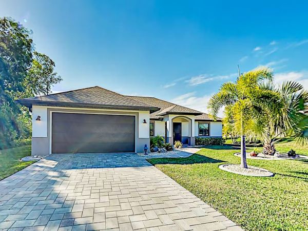 Cape Coral Canal-Front Vacation Home - Pool & Boat Dock