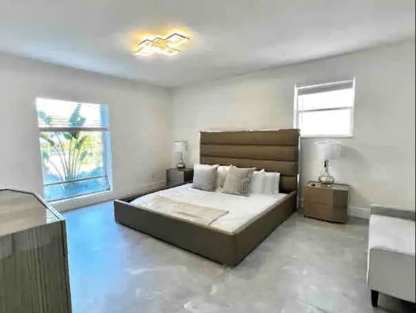 Hollywood Florida Vacation Villa With Private Pool Sleeps 18