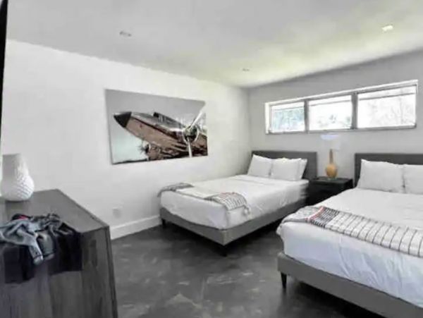 Hollywood Florida Vacation Villa With Private Pool Sleeps 18