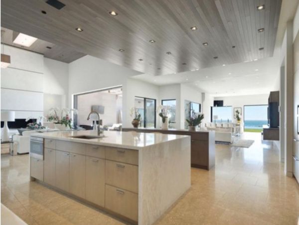 Malibu 6 Bedroom Home with Ocean View & Pool