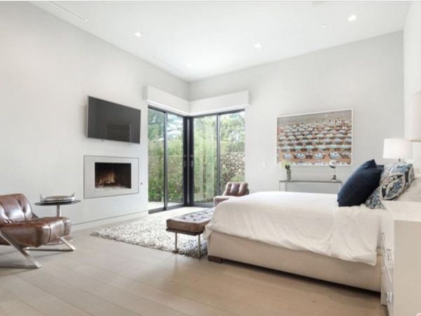 Malibu 6 Bedroom Home with Ocean View & Pool