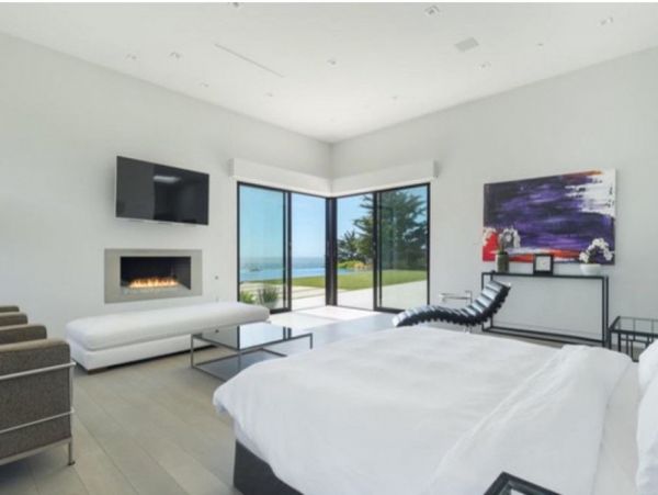 Malibu 6 Bedroom Home with Ocean View & Pool