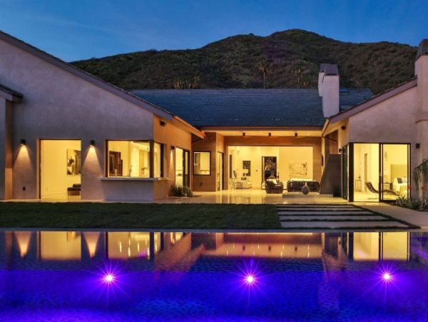 Malibu 6 Bedroom Home with Ocean View & Pool