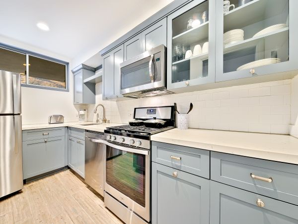 Luxury Oceanfront Malibu Vacation Condo Located On Beach