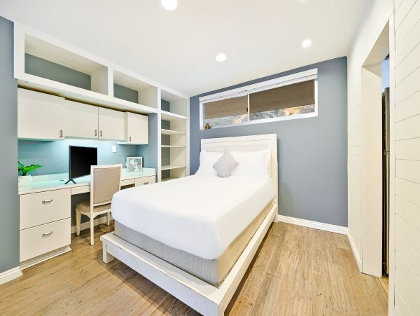 Luxury Oceanfront Malibu Vacation Condo Located On Beach