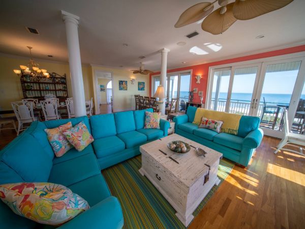 Beach Front Eight Bedroom Home with Private Pool Gulf Views