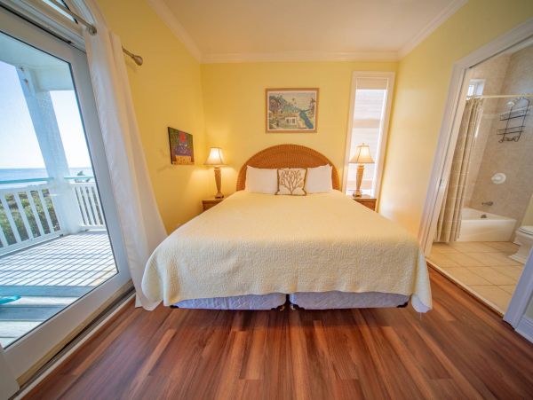 Beach Front Eight Bedroom Home with Private Pool Gulf Views