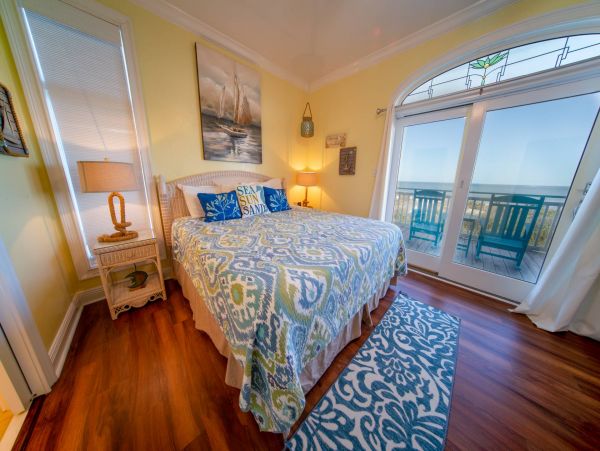 Beach Front Eight Bedroom Home with Private Pool Gulf Views