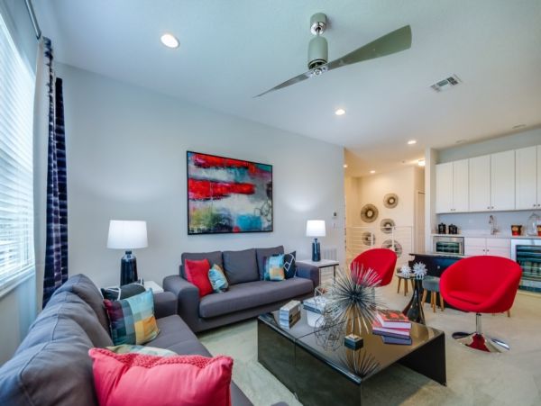 Ten Bedroom Vacation Pool Home in Kissimmee Sleeps 21 Guests