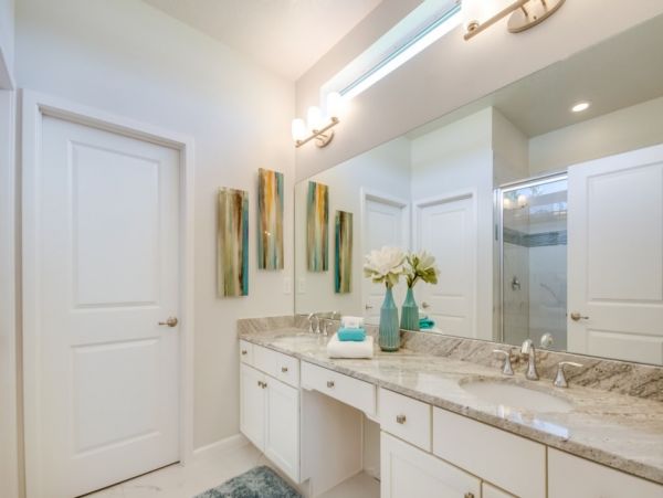 Ten Bedroom Vacation Pool Home in Kissimmee Sleeps 21 Guests