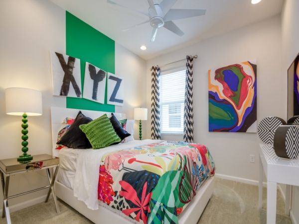Ten Bedroom Vacation Pool Home in Kissimmee Sleeps 21 Guests