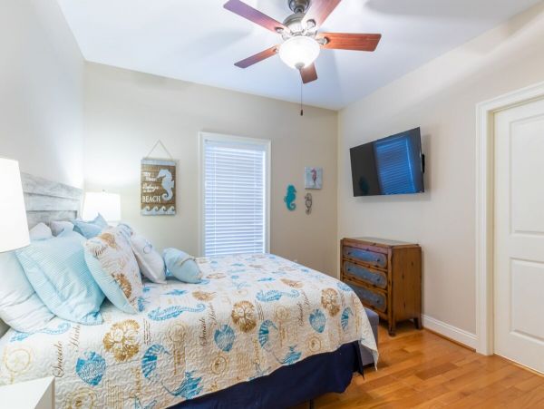 On Beach Gulf Shores Vacation Pool Home Eight Bedrooms