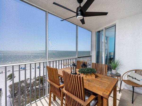 Two Bedroom Beachfront Rental Condo in Fort Myers