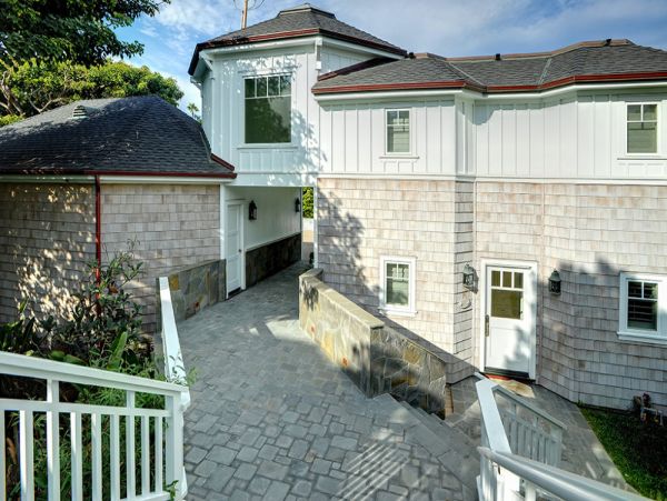 Ocean Front Luxury 7 Bedroom Home in Malibu Sleeps 12 Guests