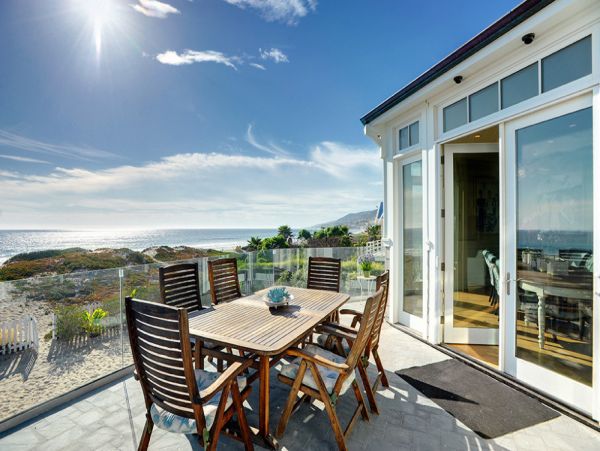 Ocean Front Luxury 7 Bedroom Home in Malibu Sleeps 12 Guests