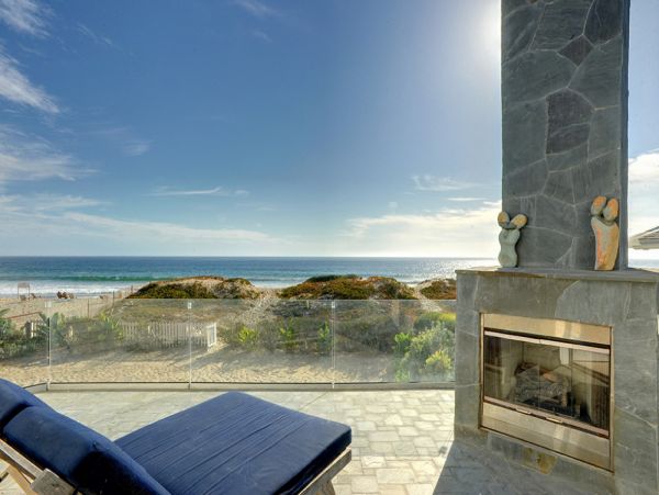 Ocean Front Luxury 7 Bedroom Home in Malibu Sleeps 12 Guests