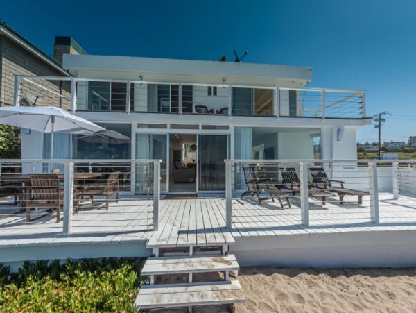 Four Bedroom Home with Ocean View in Malibu