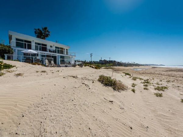 Four Bedroom Home with Ocean View in Malibu