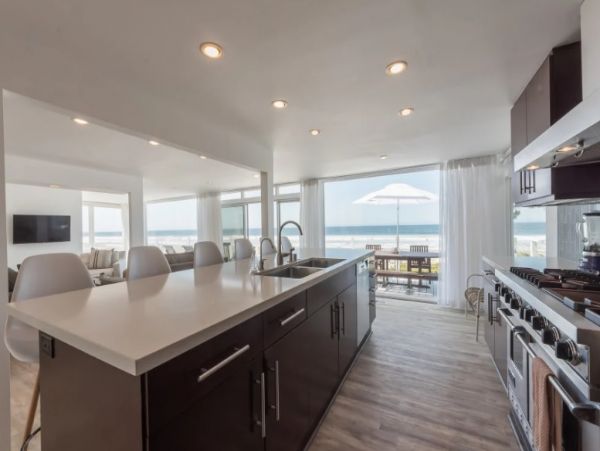 Four Bedroom Home with Ocean View in Malibu