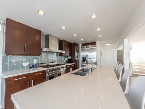 Four Bedroom Home with Ocean View in Malibu