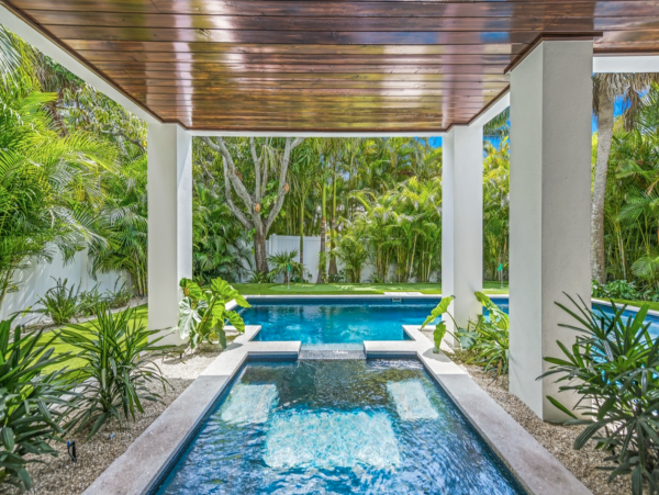 Luxury Walk to Beach Home with Private Pool in Anna Maria Island