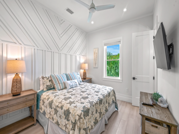 Luxury Walk to Beach Home with Private Pool in Anna Maria Island