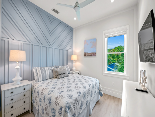 Luxury Walk to Beach Home with Private Pool in Anna Maria Island