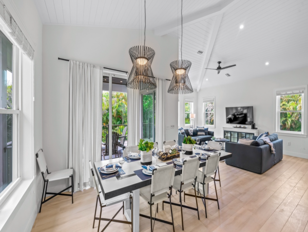 Luxury Walk to Beach Home with Private Pool in Anna Maria Island