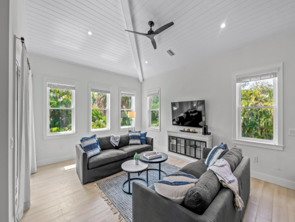 Luxury Walk to Beach Home with Private Pool in Anna Maria Island