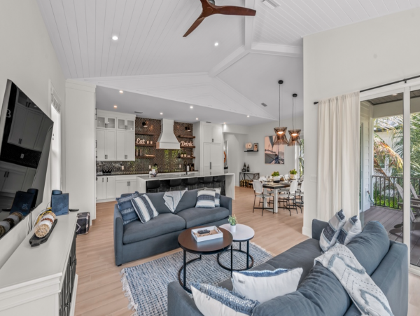 Luxury Walk to Beach Home with Private Pool in Anna Maria Island