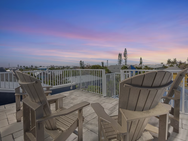 Holmes Beach Luxury Six Bedroom Villa