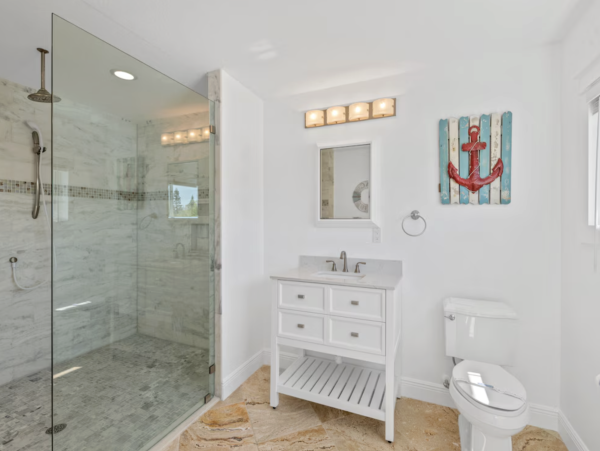 Holmes Beach Luxury Six Bedroom Villa